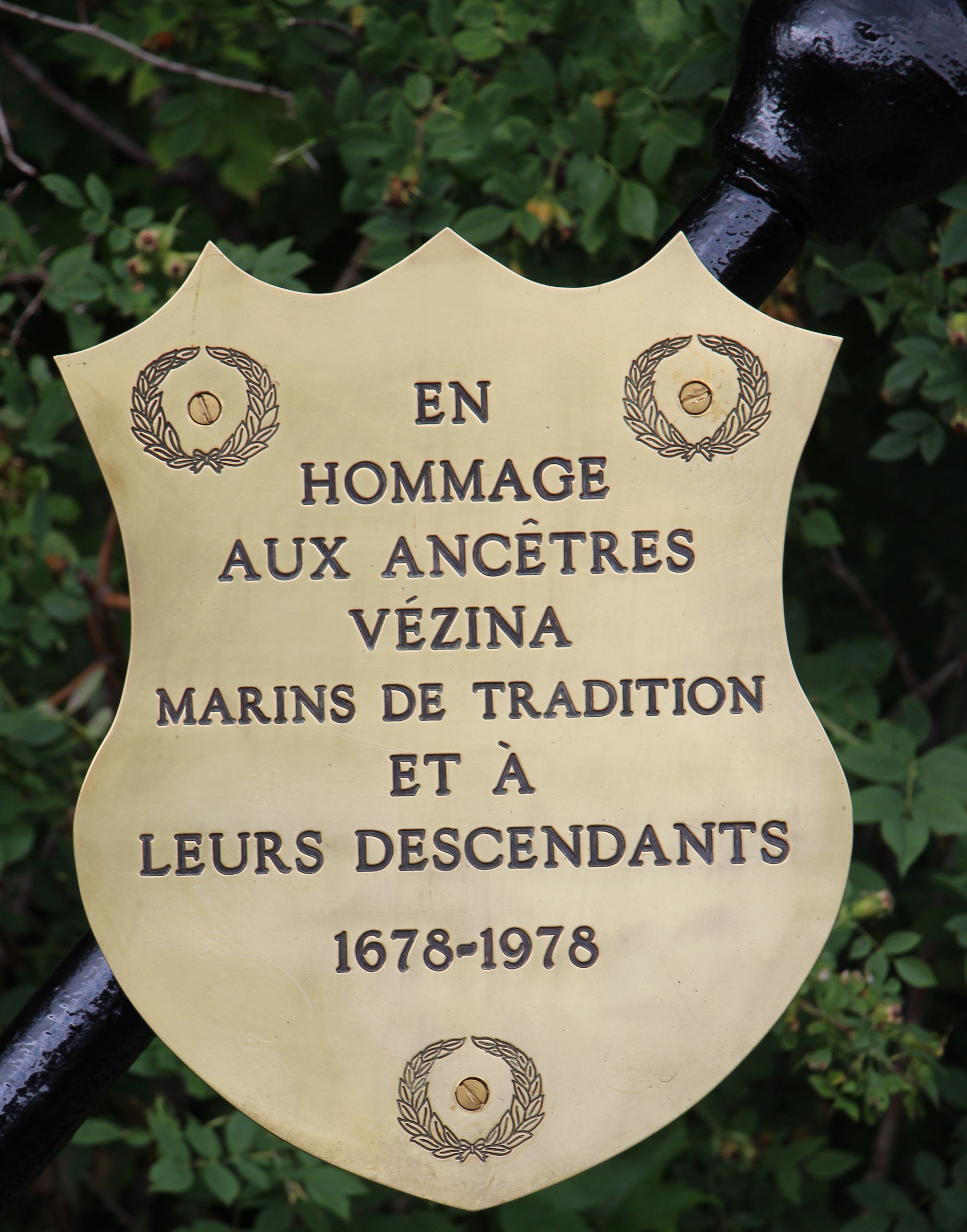 en hommage aux ancêtres marins Vézina et à leurs descendants